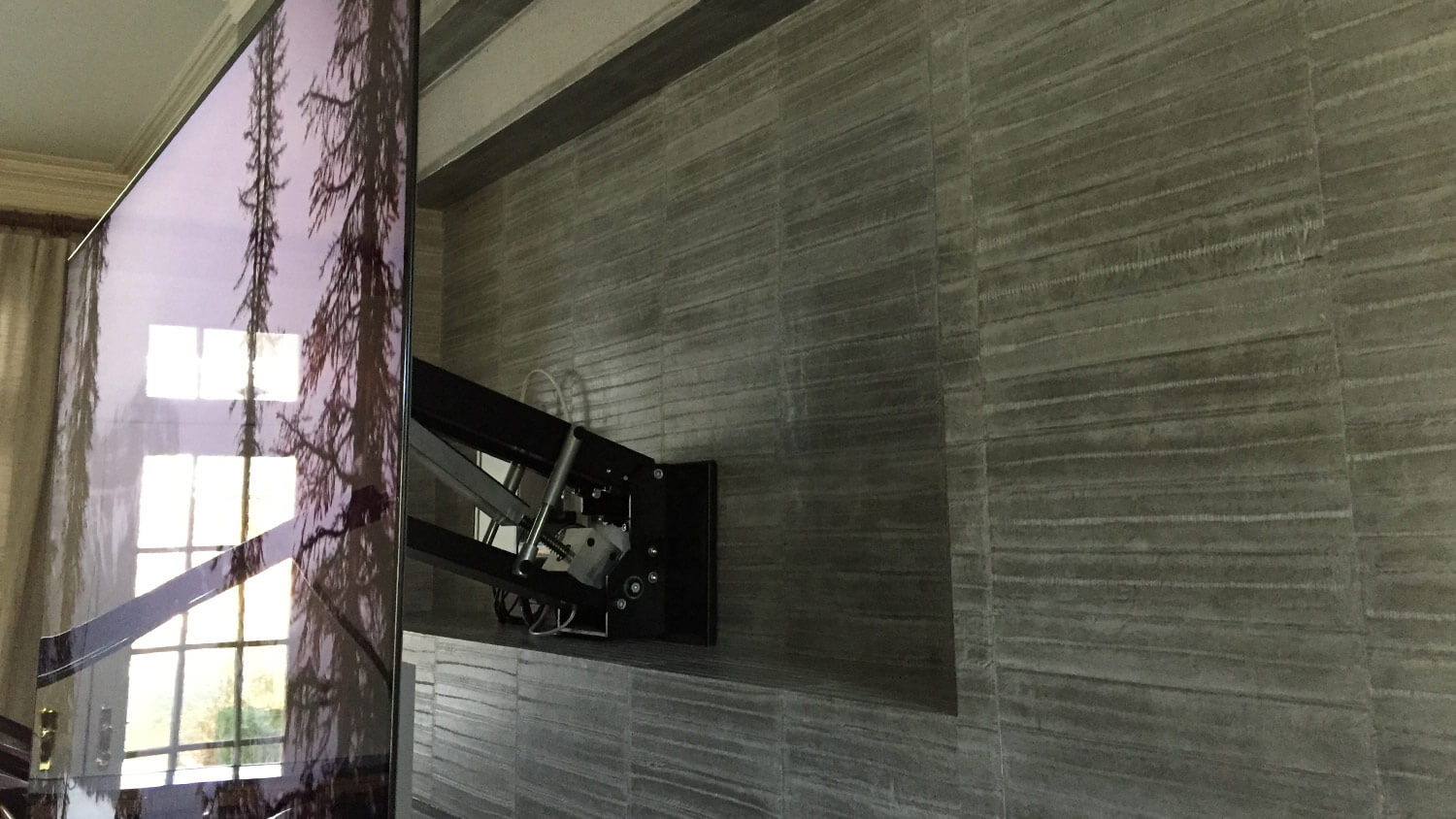 Future Automation TV Motorized Mount Advance and Drop EAD