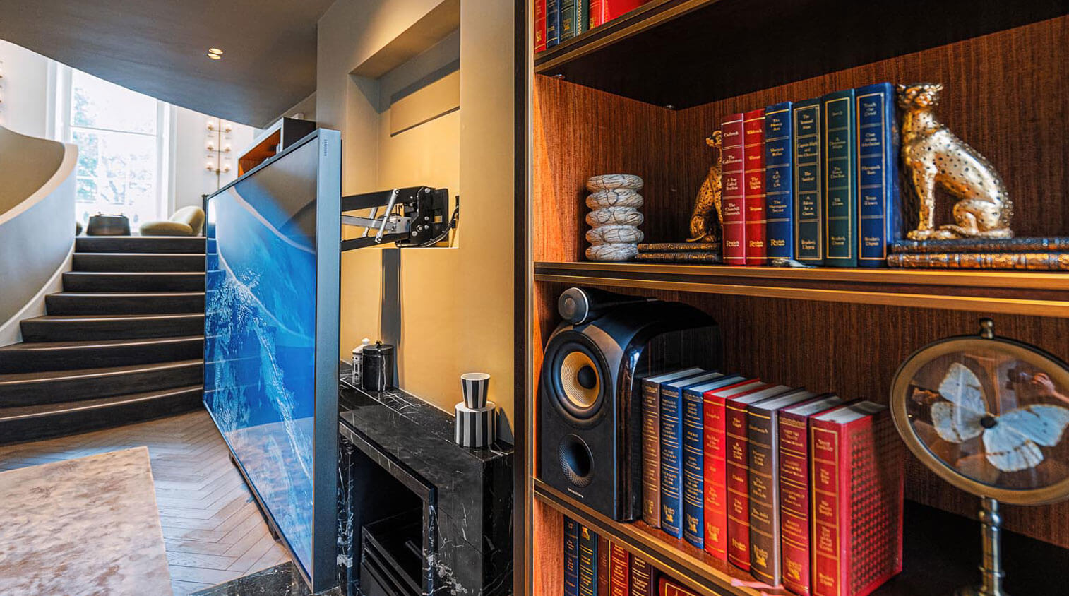 Future Automation TV Motorized Mount Advance and Drop EAD