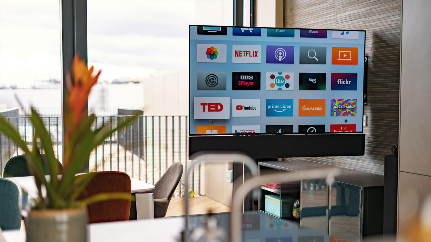 Future Automation TV Motorized Mount