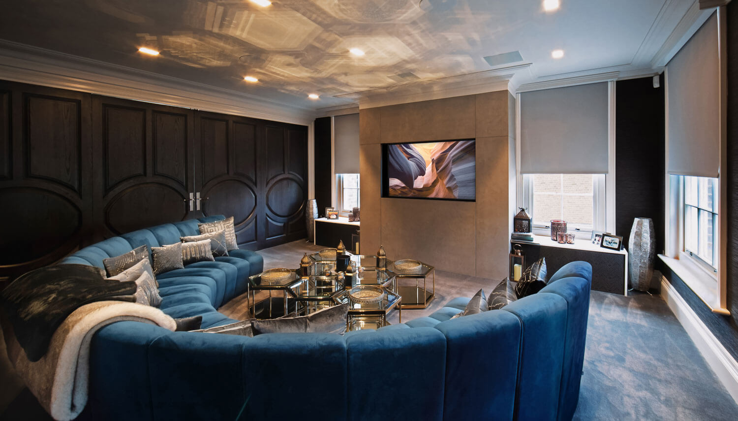 Future Automation Moving Advancing Panel