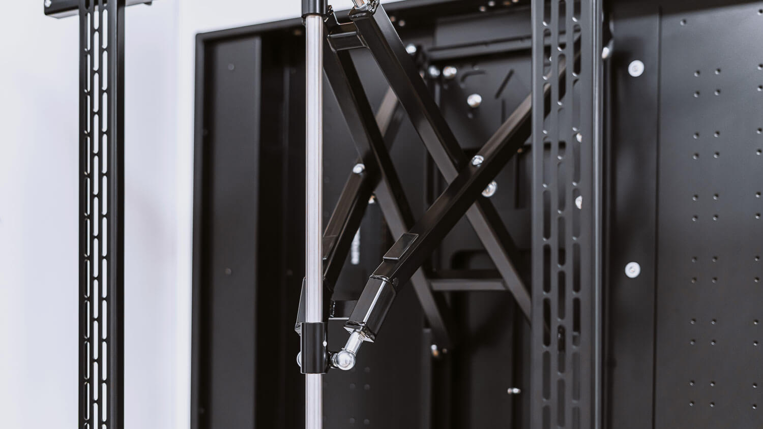 Future Automation Cutie media TV