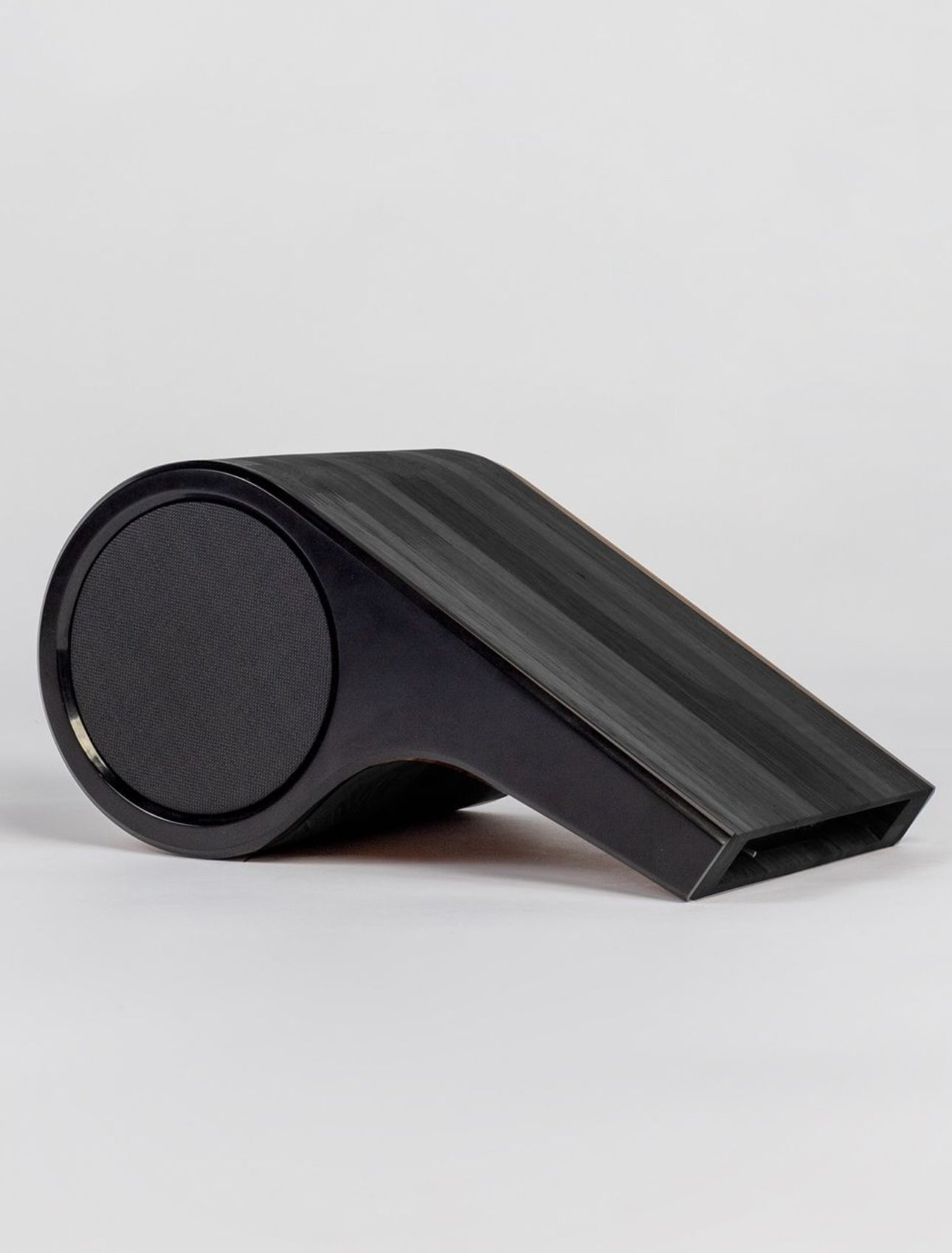 Magna Audio Apito