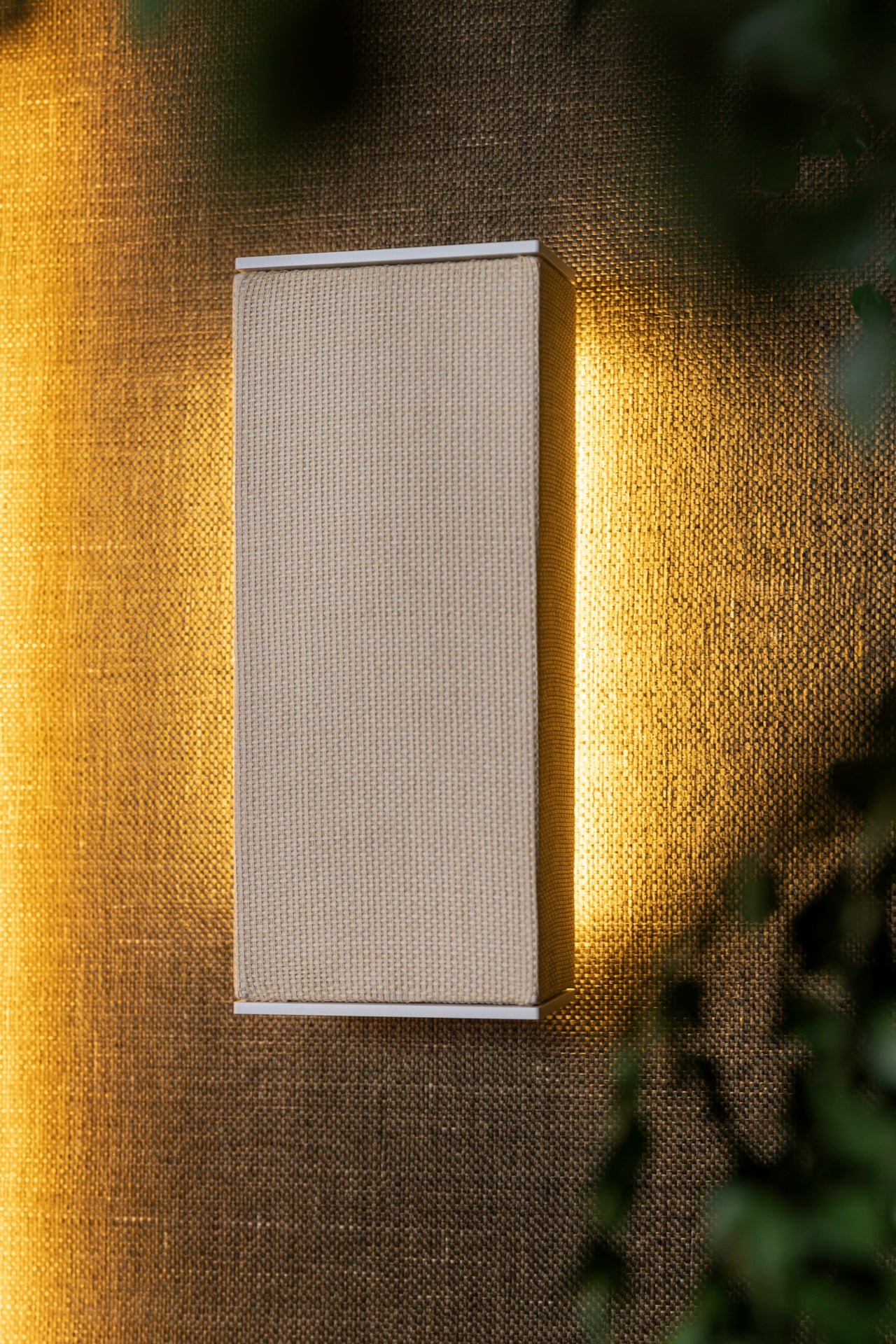 Magna Audio Surface 330