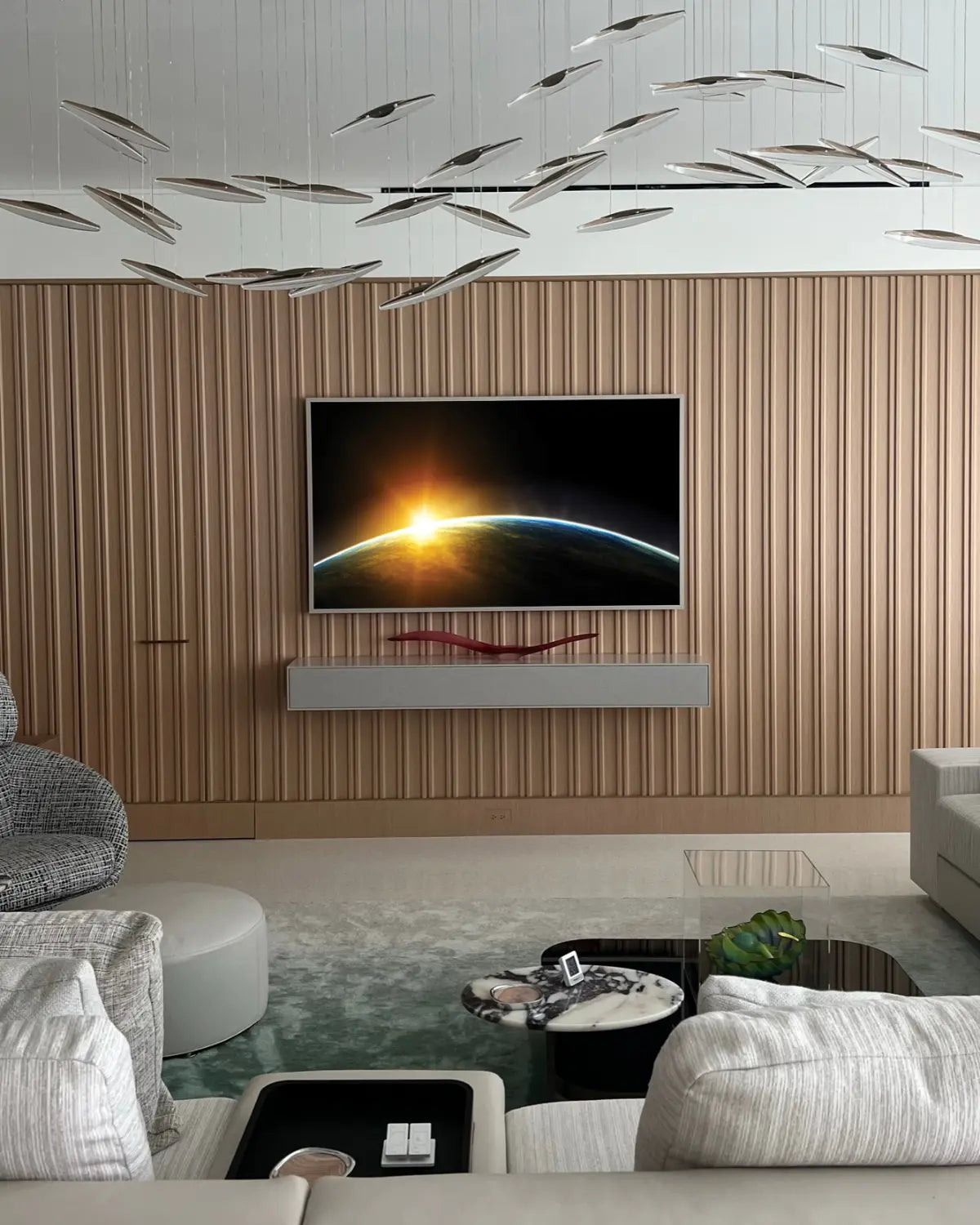 Soluție audio-video integrată într-un living premium